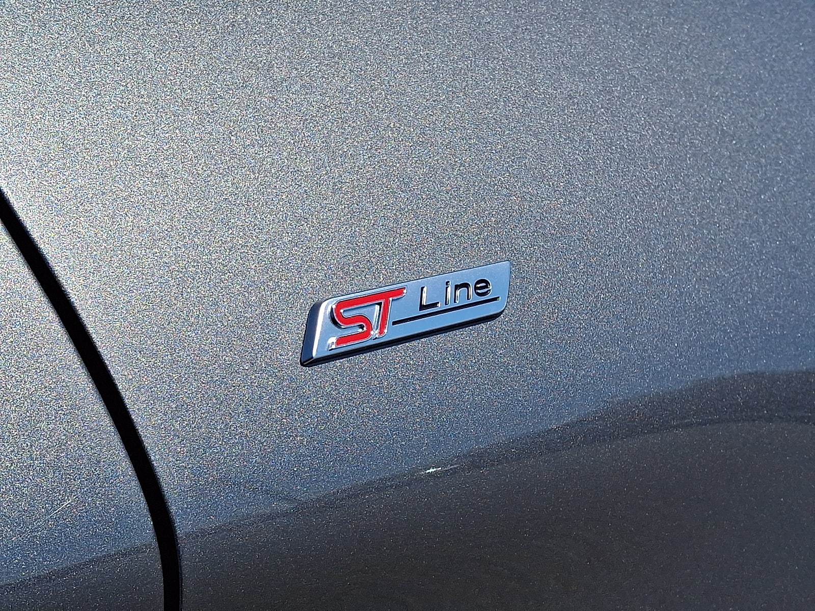 2026 Ford Explorer ST-Line - Photo 21