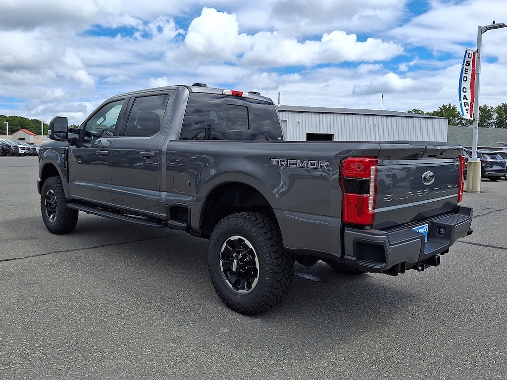 New 2026 Ford F-250 Lariat Truck Crew Cab