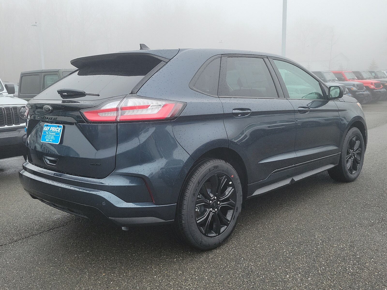 2024 Ford Edge SE photo 4