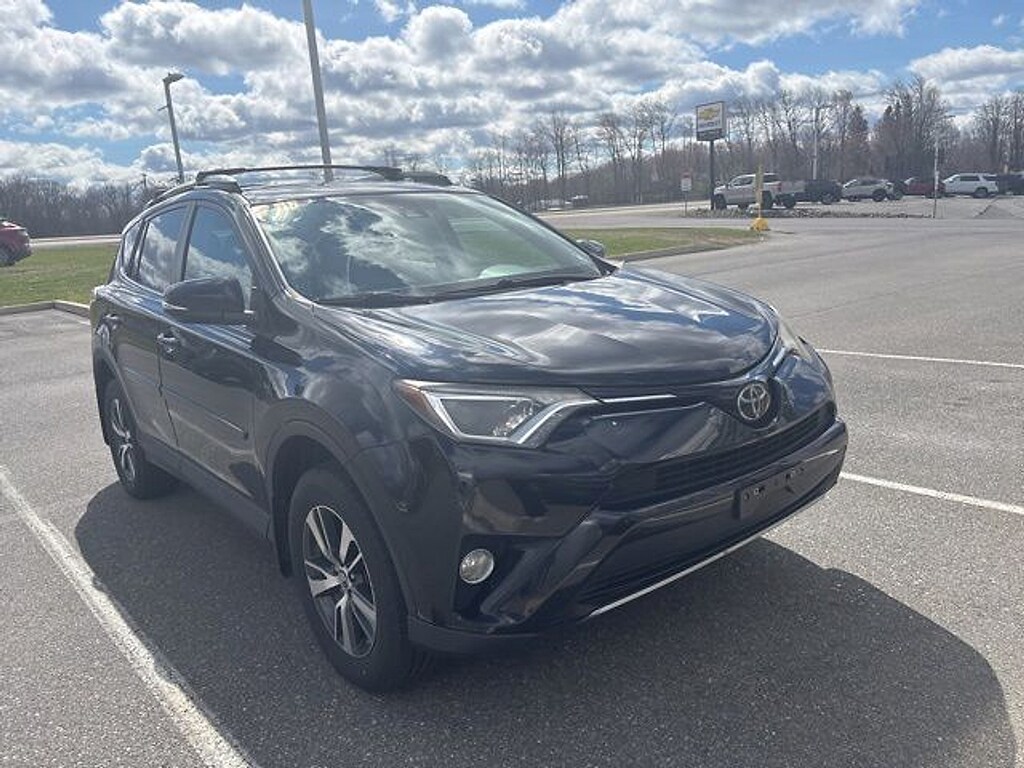 Used 2018 Toyota RAV4 XLE SUV