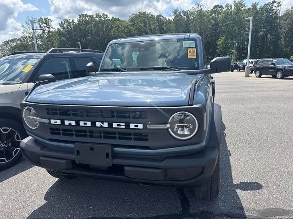 Used 2025 Ford Bronco Base SUV