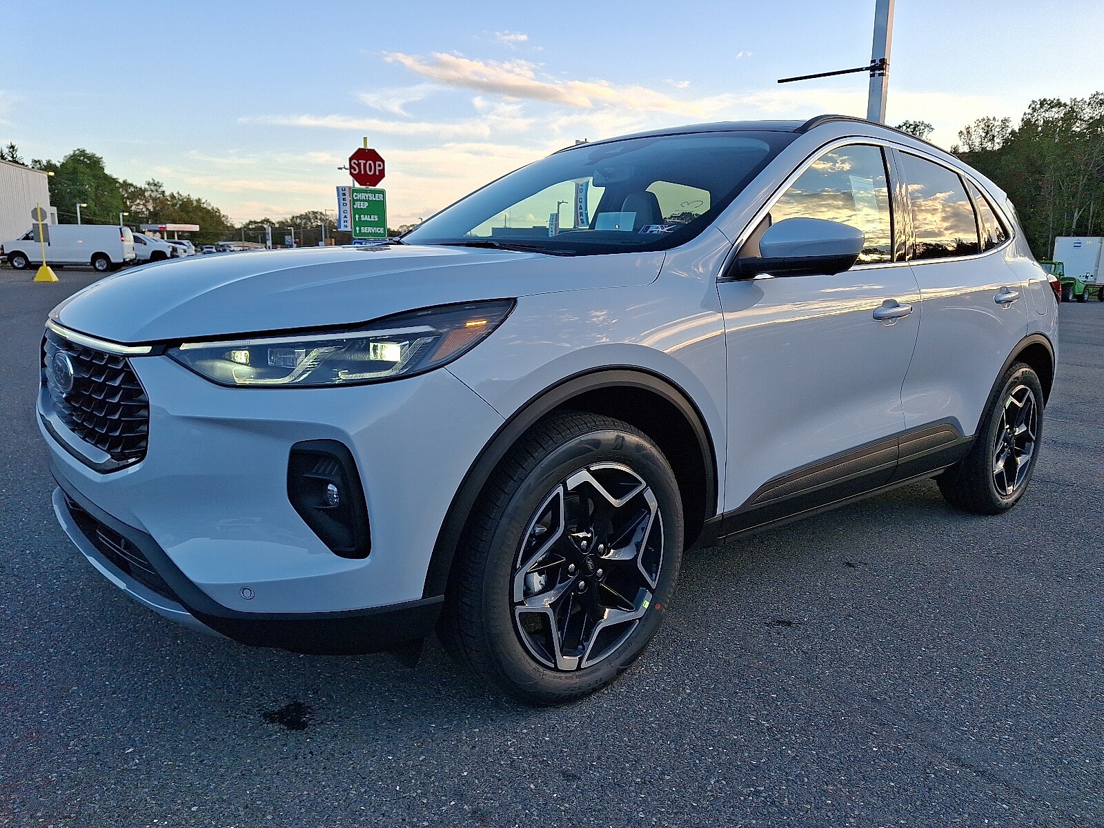 2025 Ford Escape Platinum photo 2