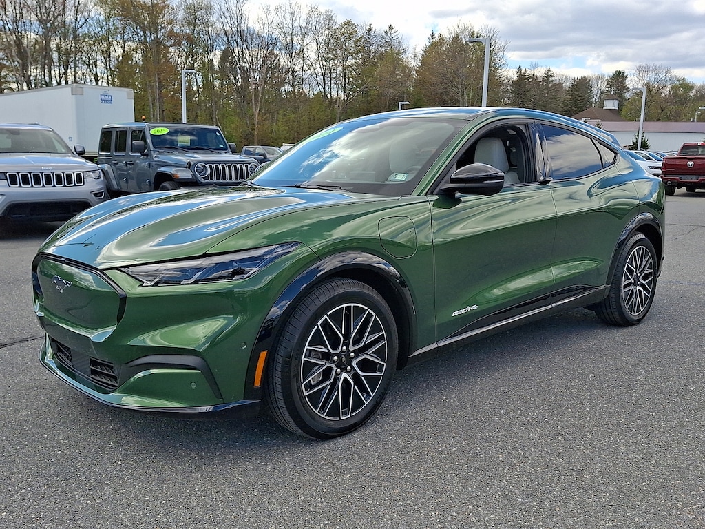 Used 2024 Ford Mustang Mach-E Premium SUV