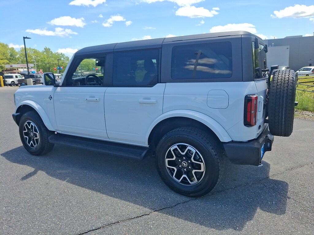 Used 2025 Ford Bronco Outer Banks SUV