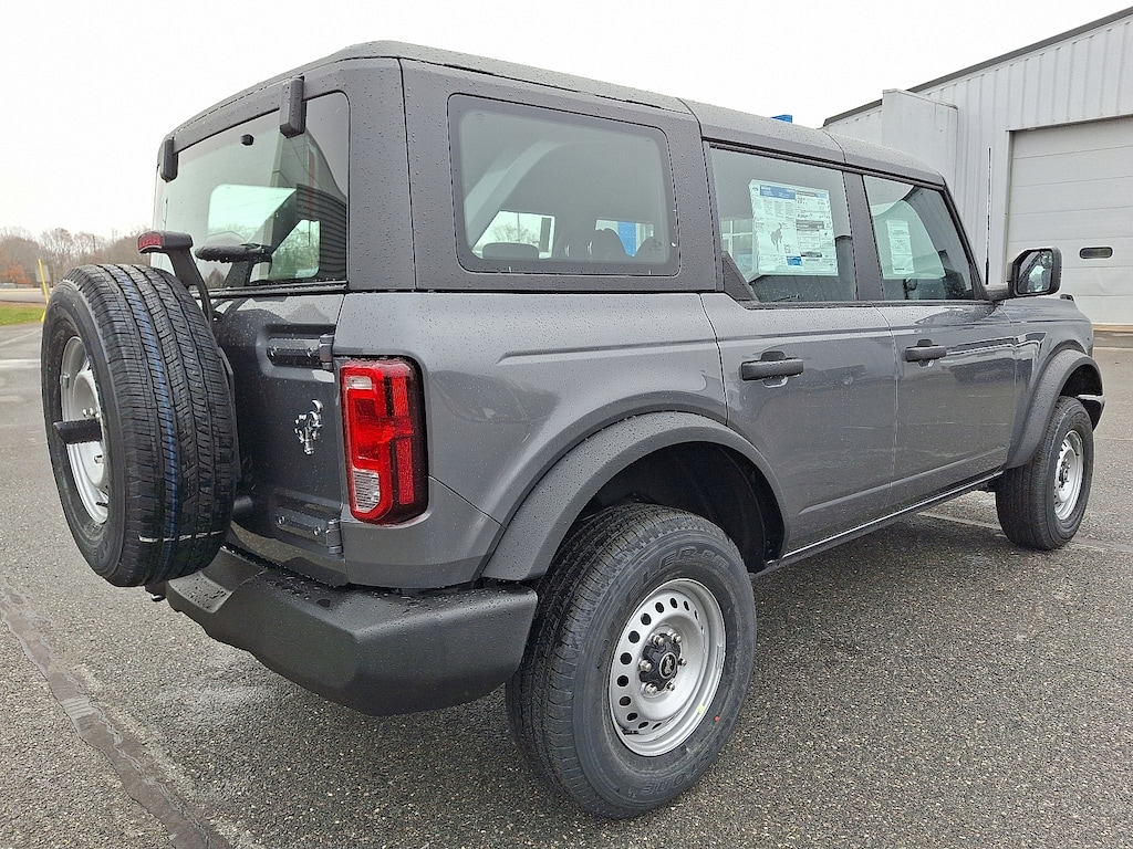 New 2025 Ford Bronco Base SUV