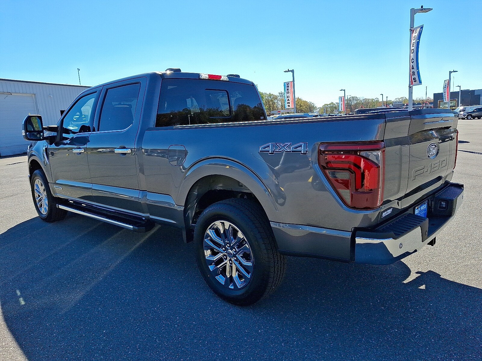 2025 Ford F-150 Lariat photo 3