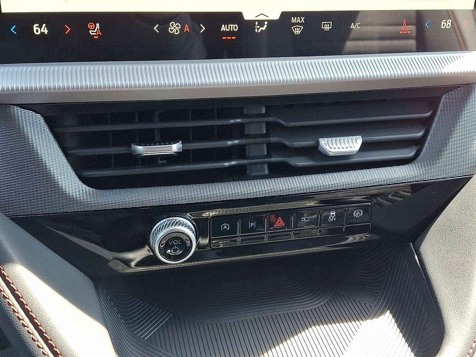 2026 Ford Explorer ST-Line - Photo 12