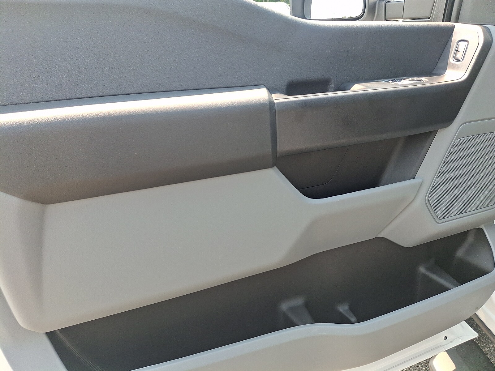 2026 Ford F-550 Super Duty Chassis Cab XL - Photo 7