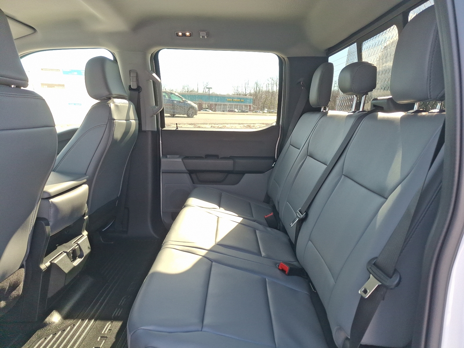 2024 Ford F-550 Super Duty Chassis Cab XL - Photo 6