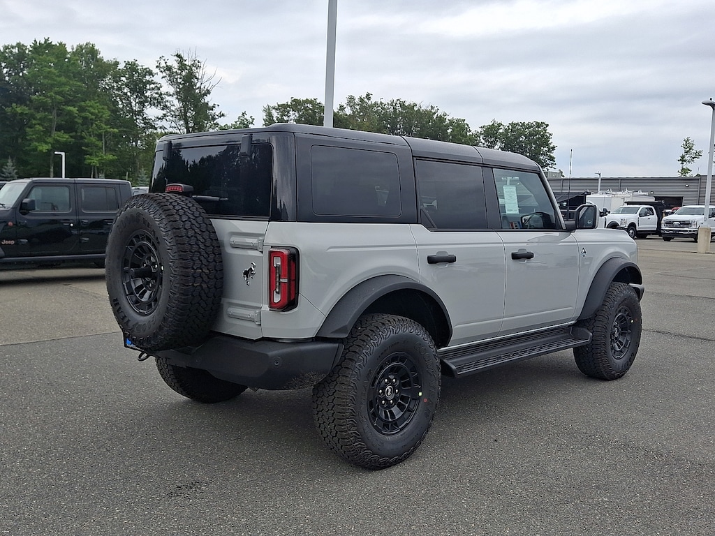 New 2026 Ford Bronco Outer Banks SUV