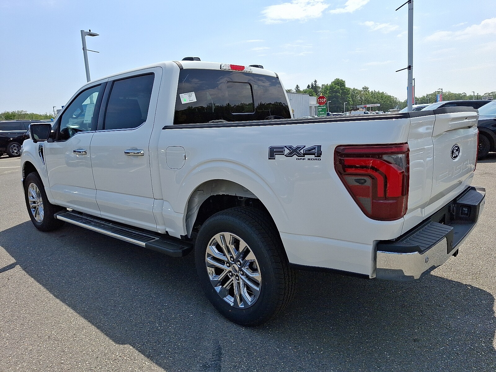2025 Ford F-150 Lariat photo 3
