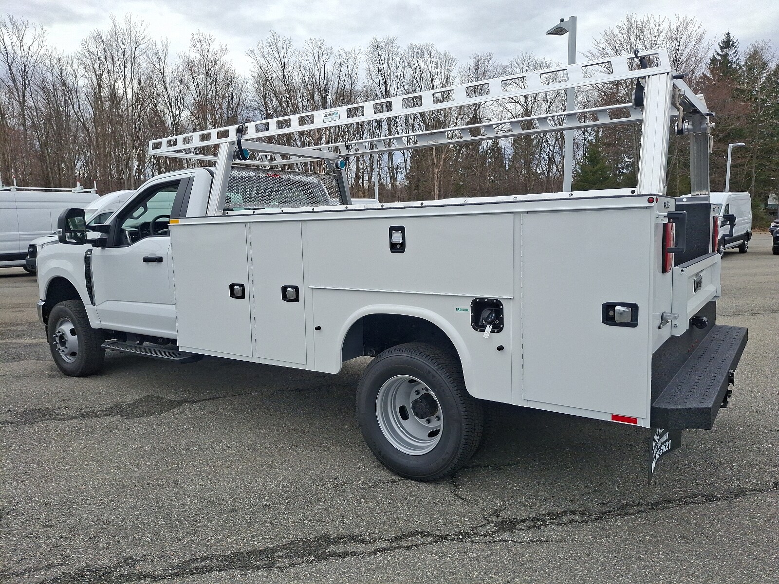 2025 Ford F-350 XL photo 3