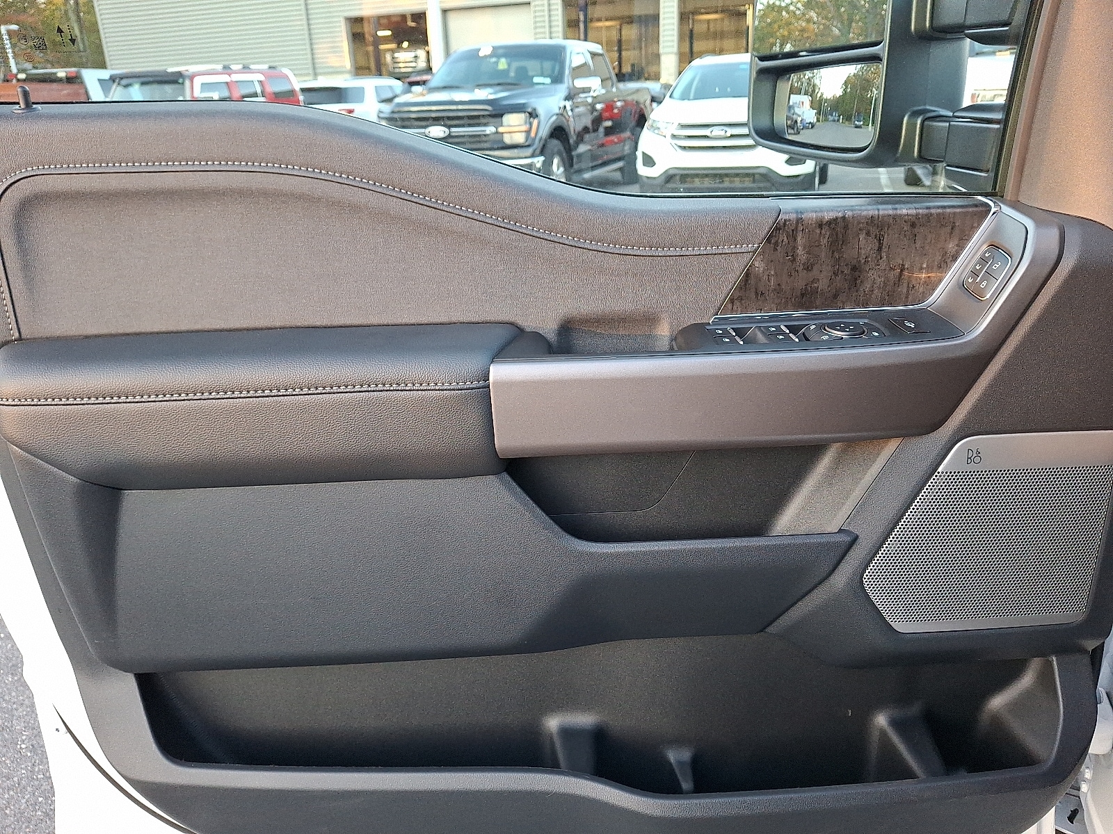 2026 Ford F-350 Super Duty Lariat - Photo 8