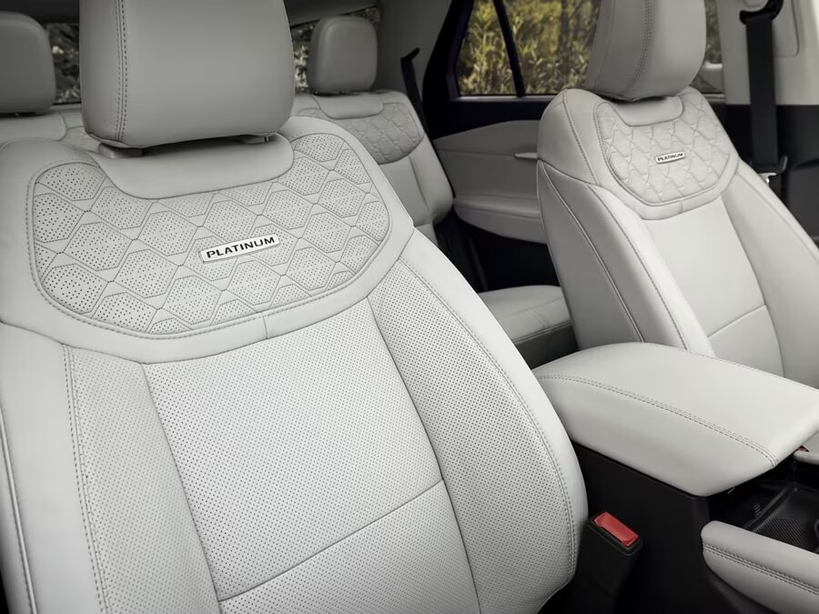  Ford Explorer Inside