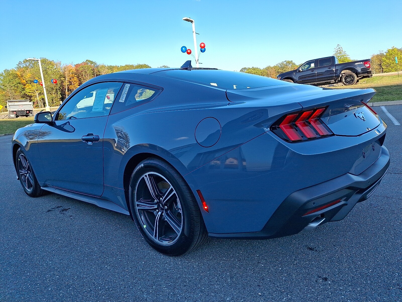 2025 Ford Mustang EcoBoost photo 3