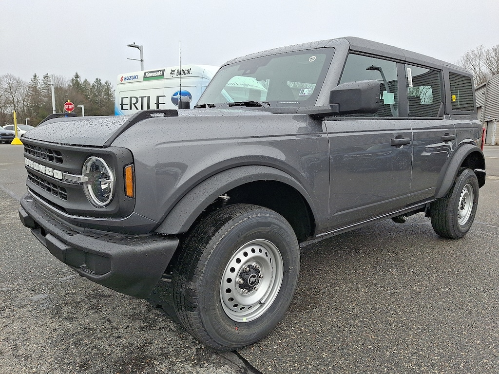 New 2025 Ford Bronco Base SUV