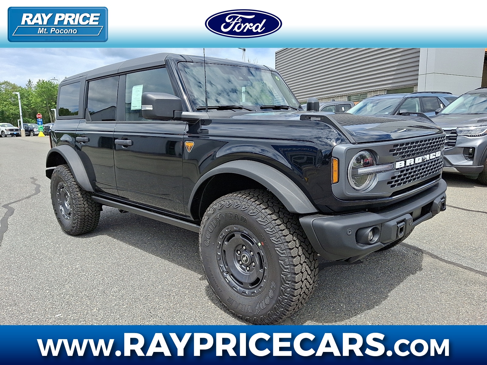 2025 Ford Bronco SUV 