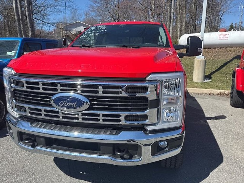 Used 2025 Ford F-350 XLT Truck Super Cab