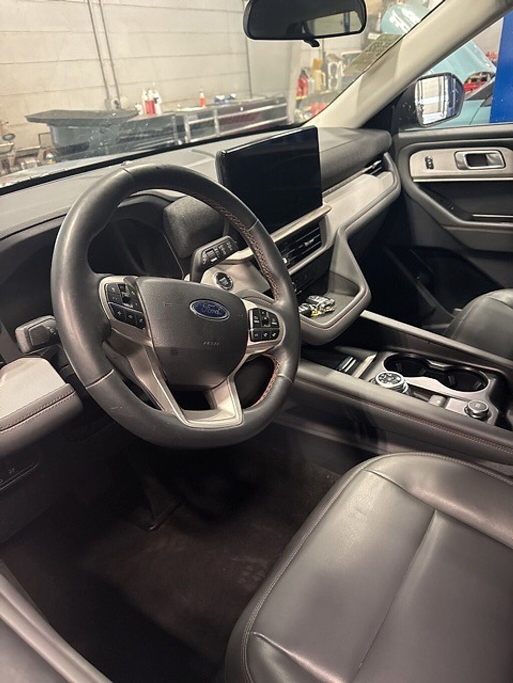 Used 2025 Ford Explorer Active SUV