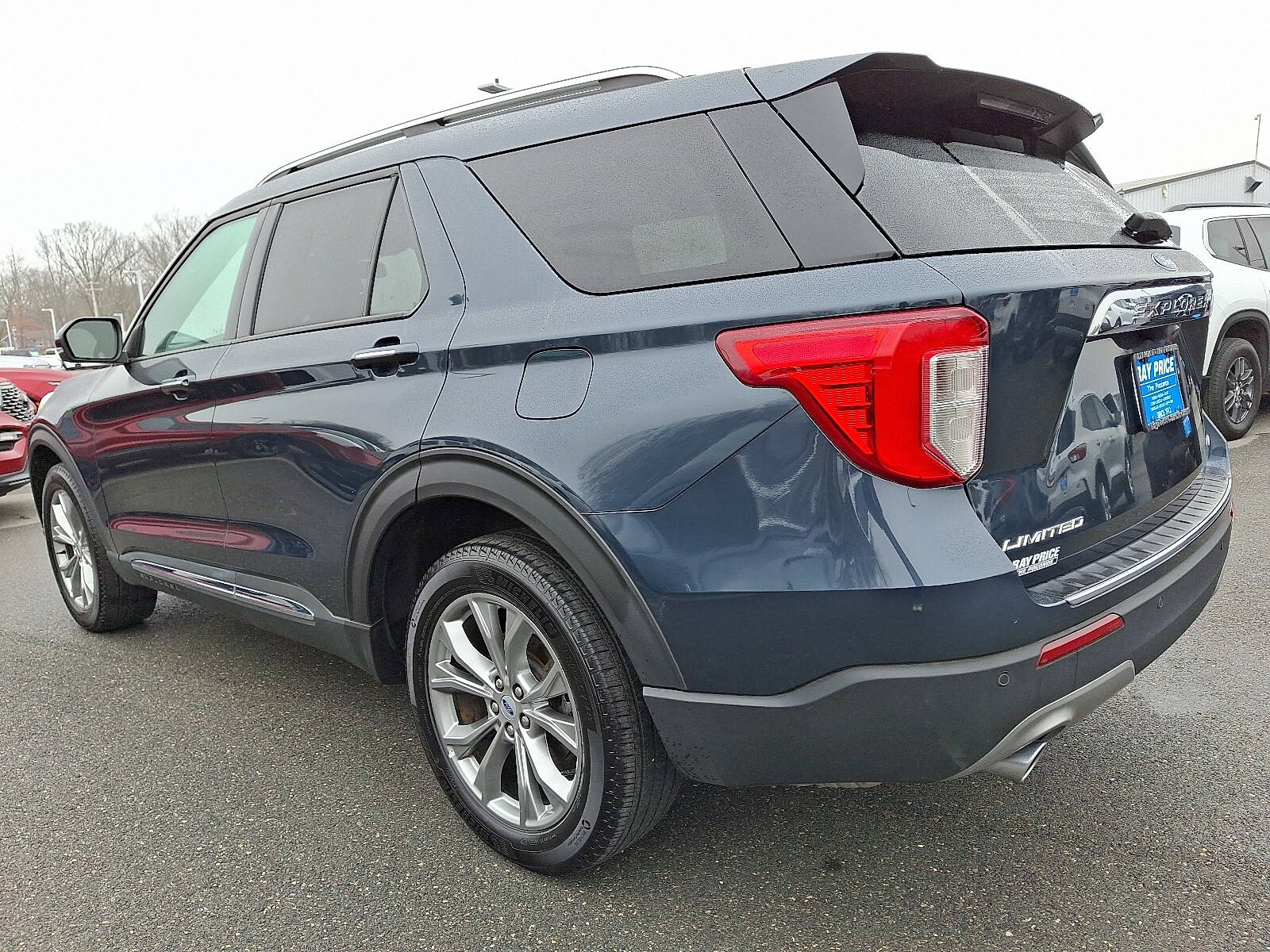 2023 Ford Explorer Limited photo 2