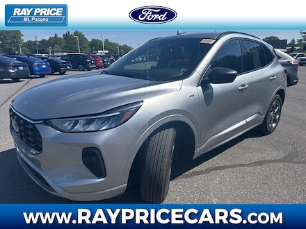 2024 Ford Escape ST-Line SUV