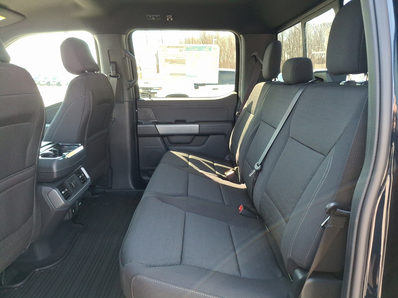 2025 Ford F-150 XLT - Photo 6