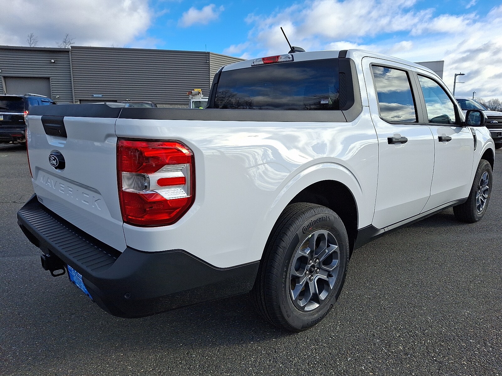 2025 Ford Maverick XLT photo 3