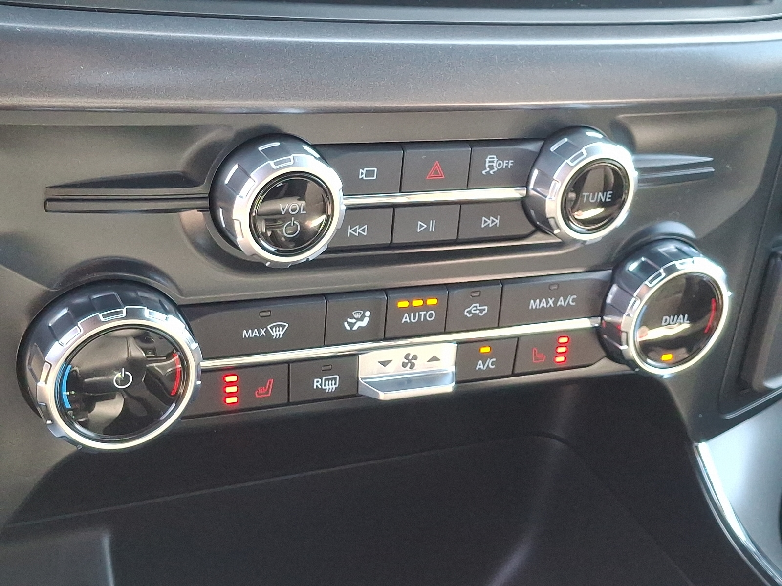 2025 Ford F-150 XLT - Photo 11