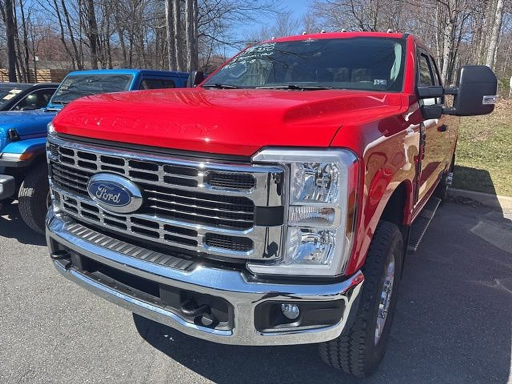 Used 2025 Ford F-350 XLT Truck Super Cab