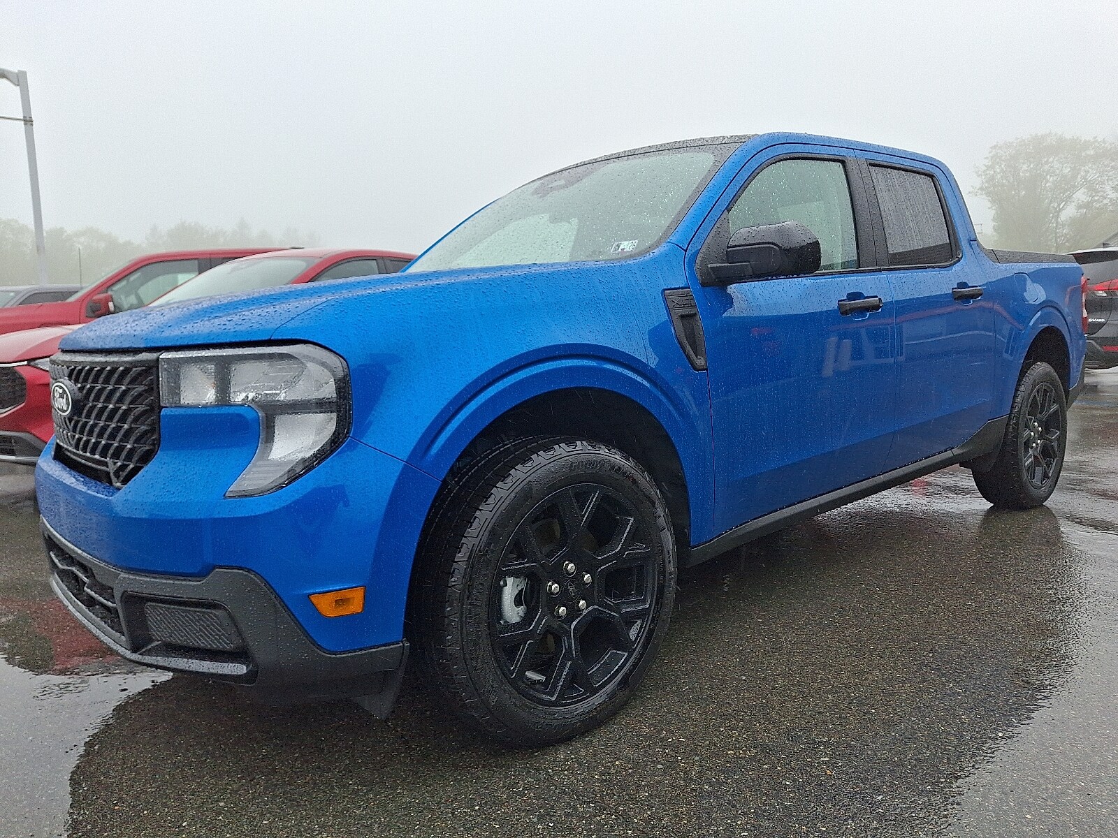 2025 Ford Maverick XLT photo 2