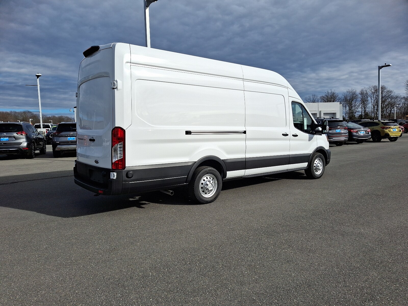 2024 Ford Transit photo 4