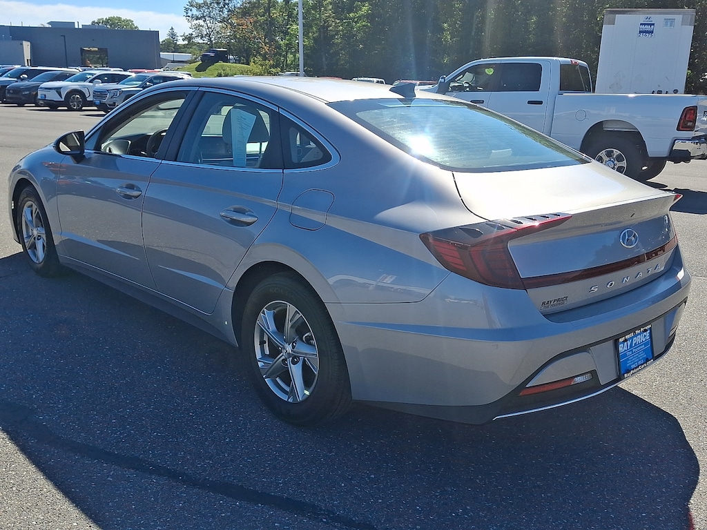 Used 2023 Hyundai Sonata SE Sedan
