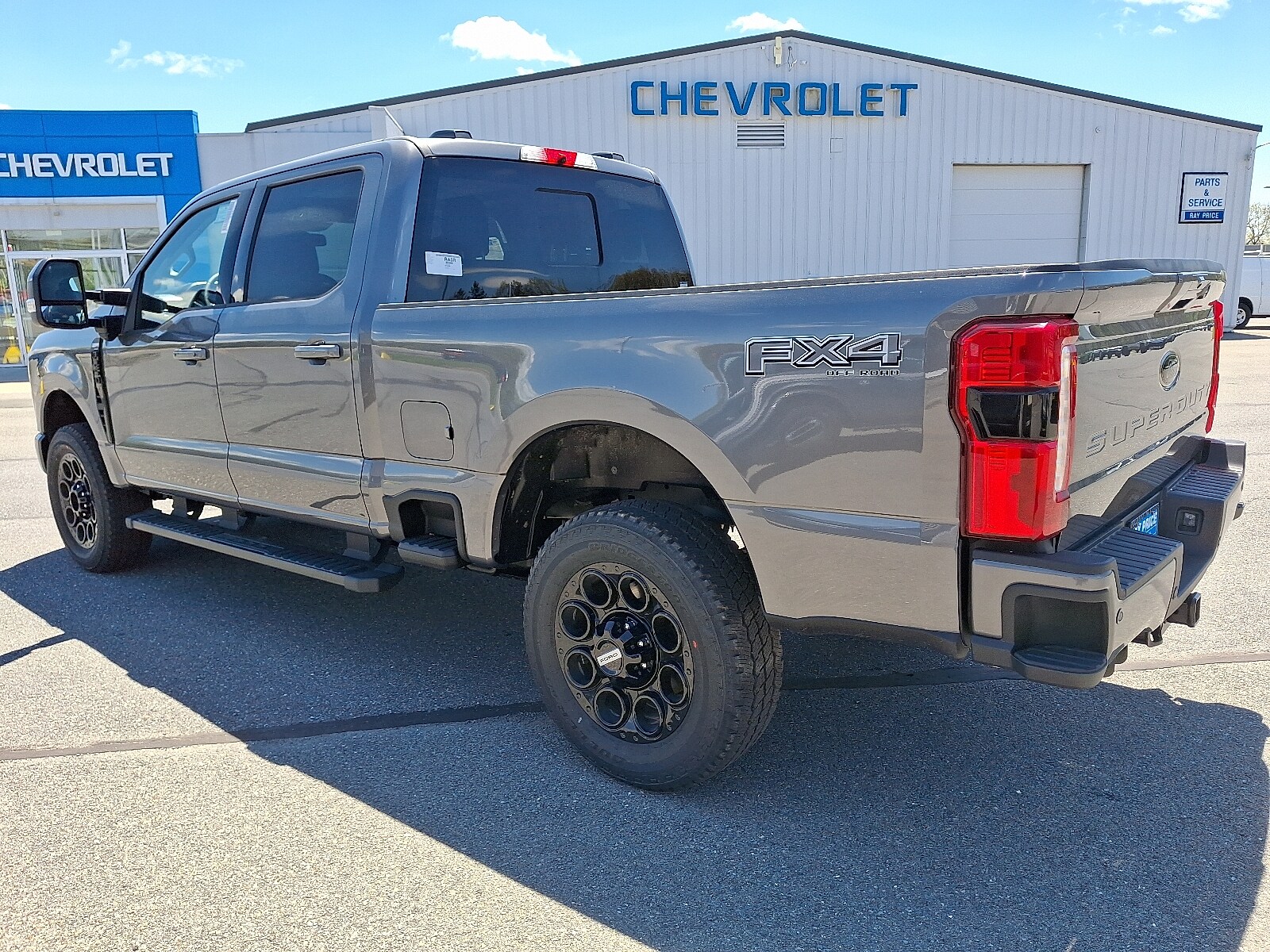2025 Ford F-250 Lariat photo 3