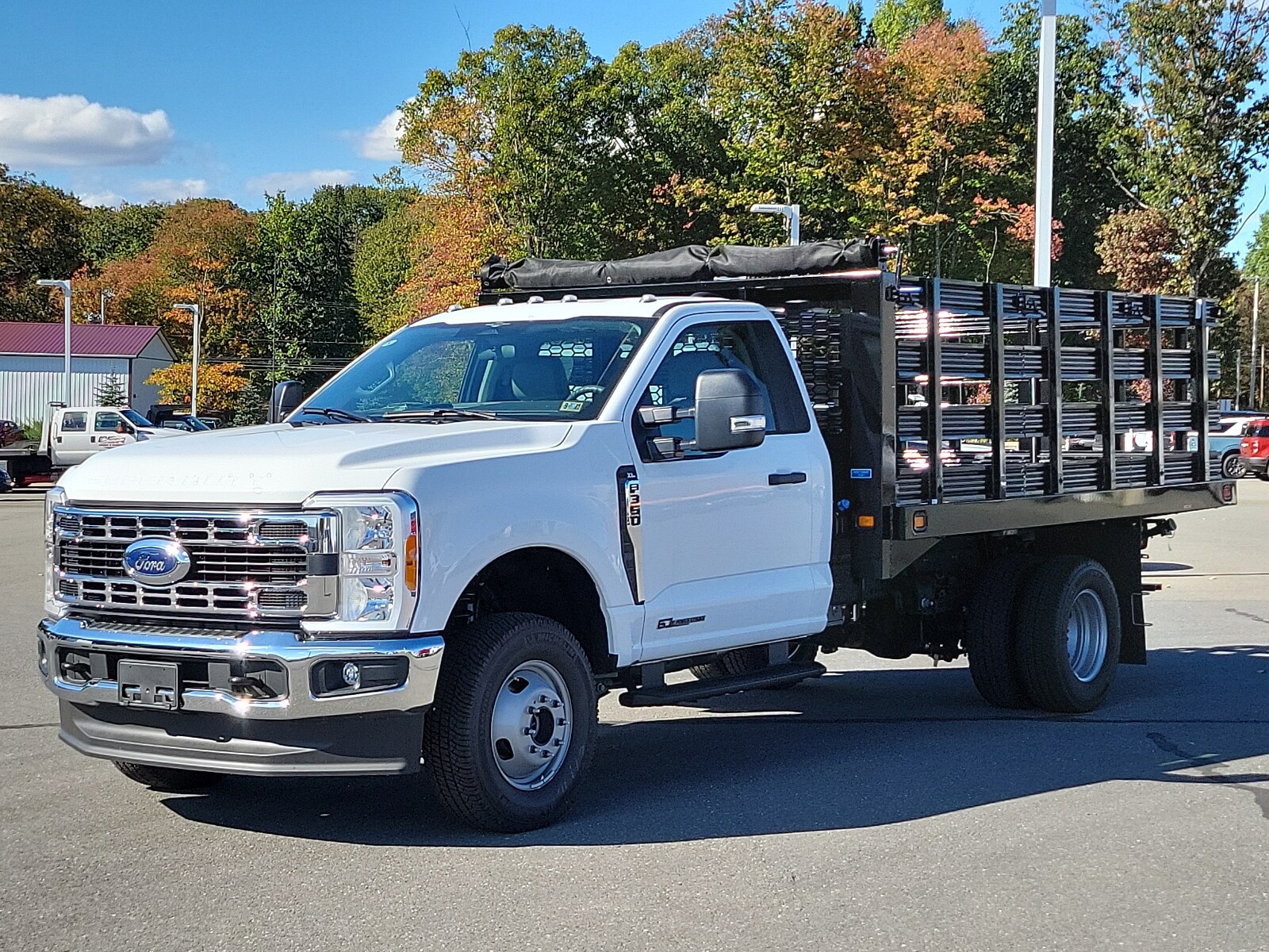 2023 Ford F-350 XL photo 3