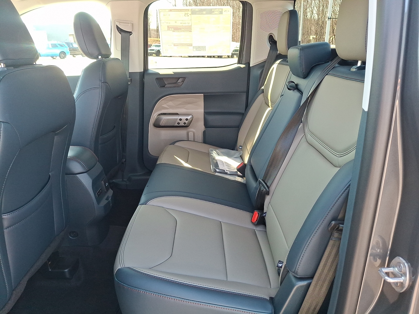 2026 Ford Maverick Lariat - Photo 6
