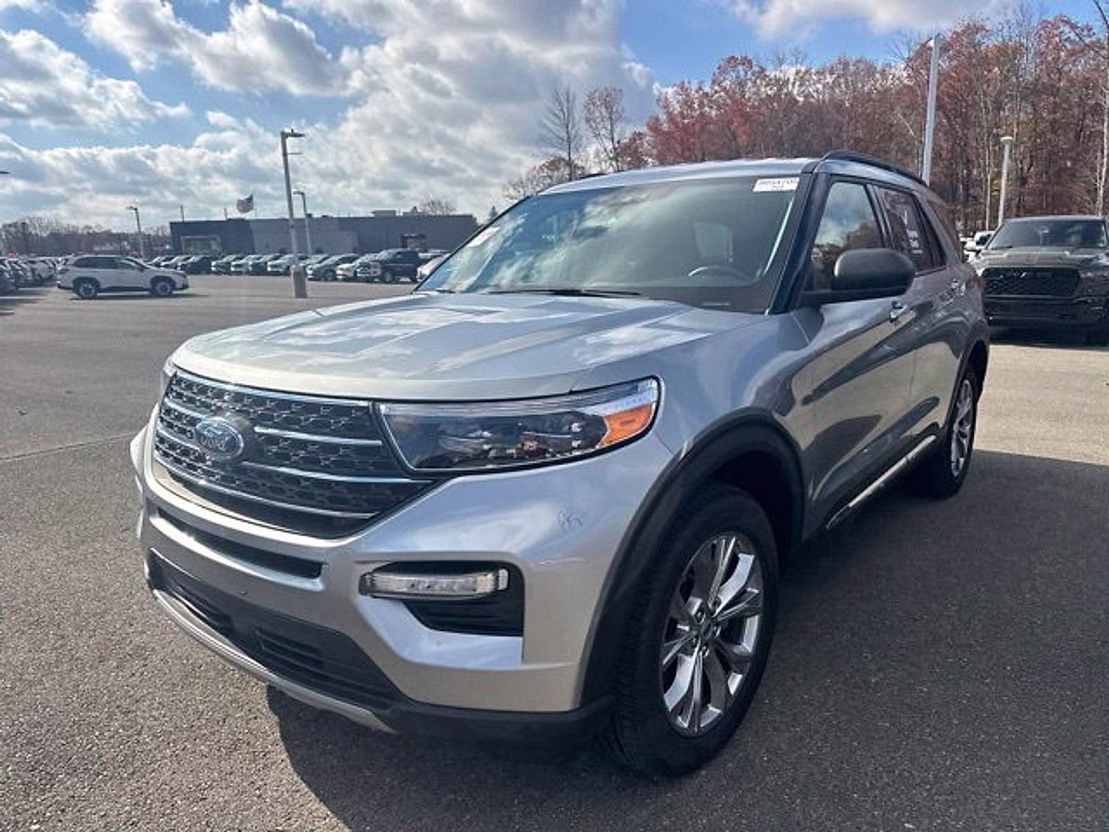 Used 2024 Ford Explorer XLT SUV