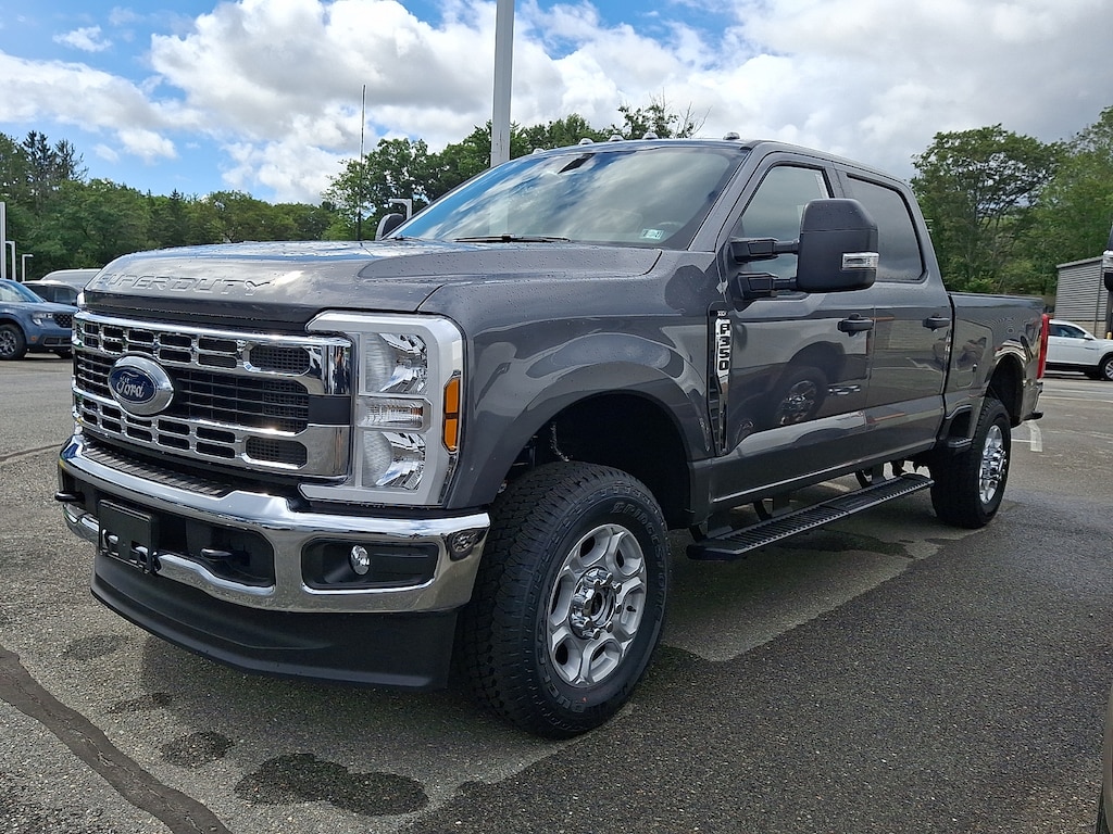 New 2026 Ford F-350 XLT