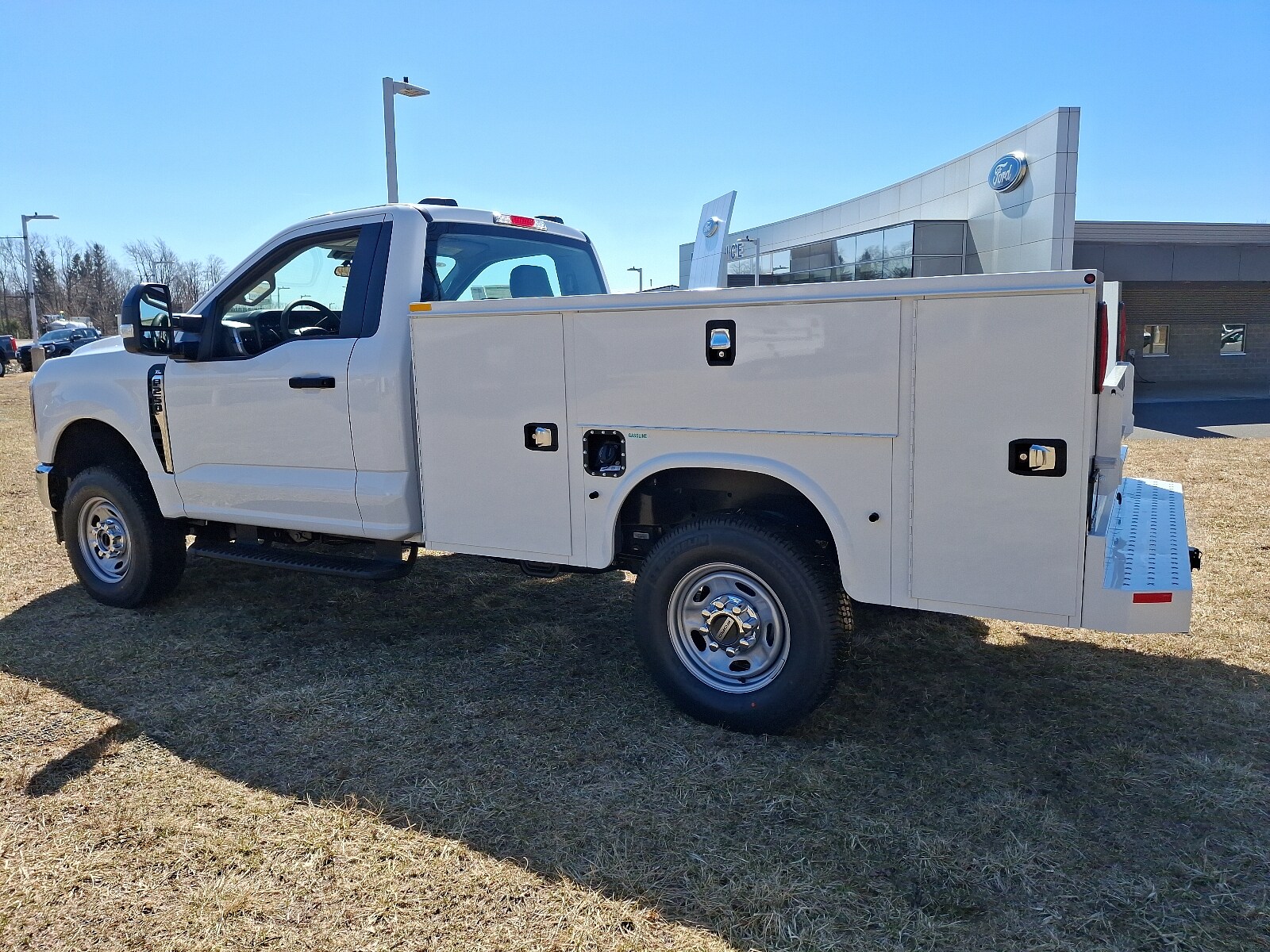 2025 Ford F-250 XL photo 3