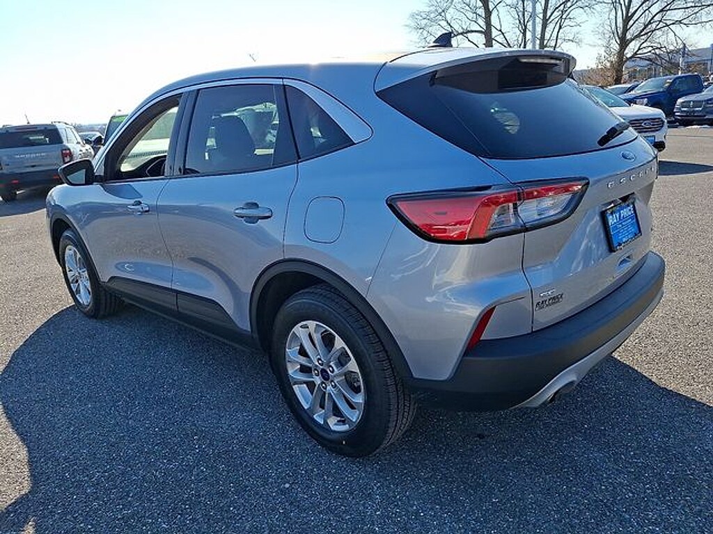 Used 2022 Ford Escape SE SUV