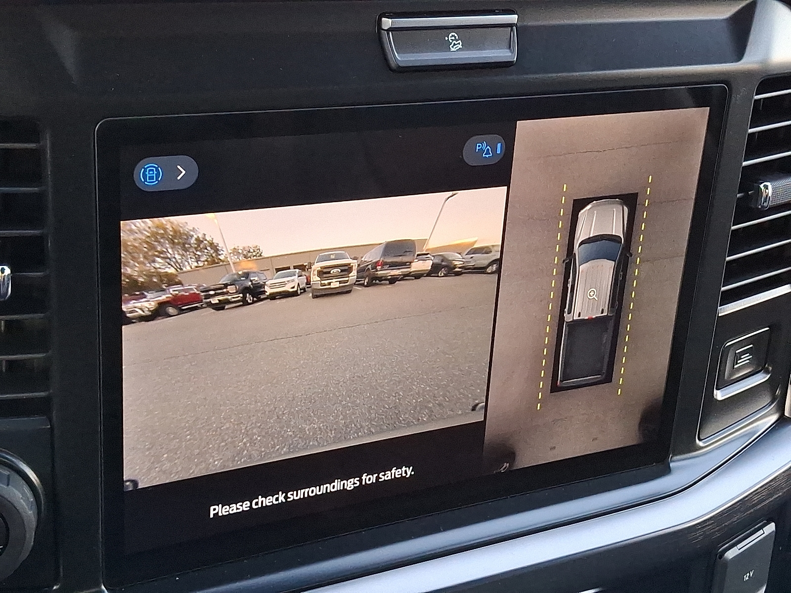 2026 Ford F-350 Super Duty Lariat - Photo 13