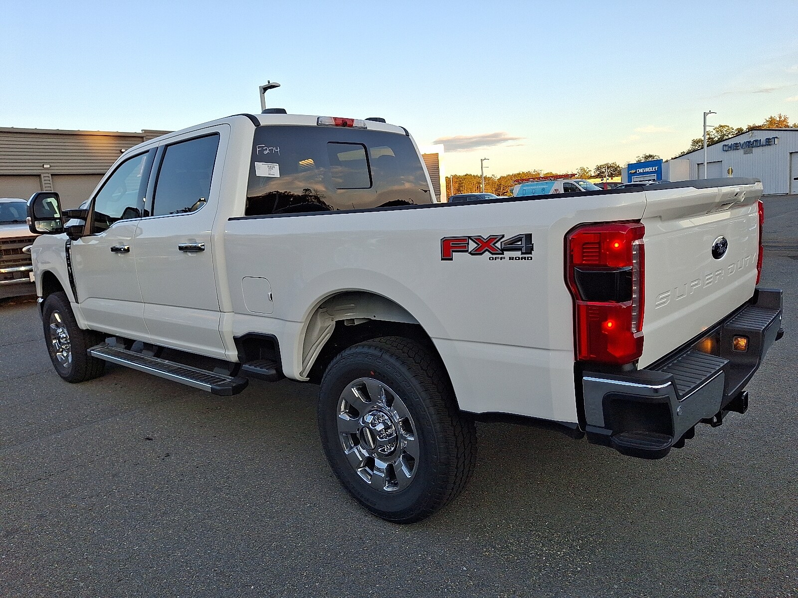 2026 Ford F-350 Lariat photo 3