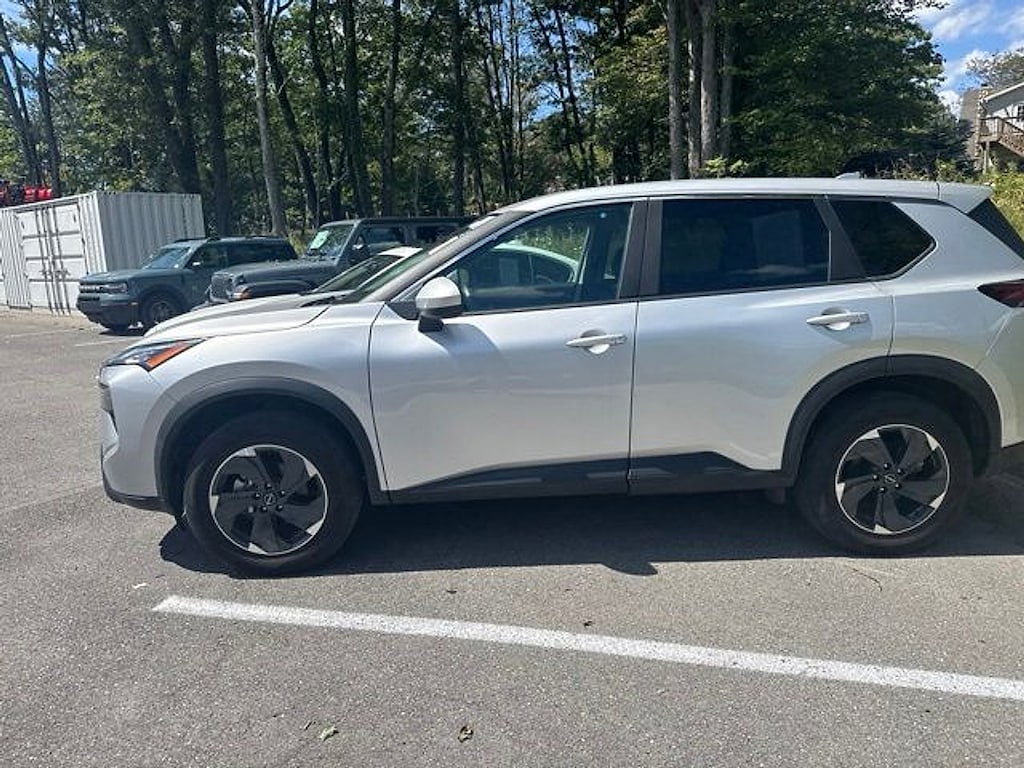 Used 2025 Nissan Rogue SV SUV