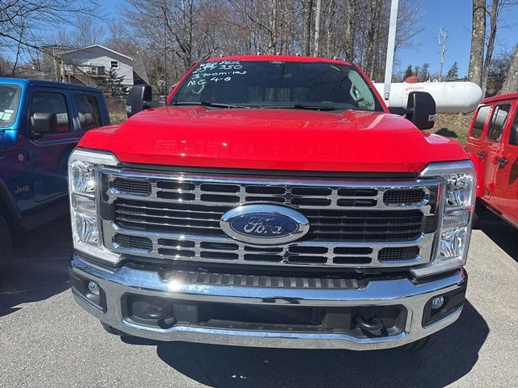 Used 2025 Ford F-350 XLT Truck Super Cab