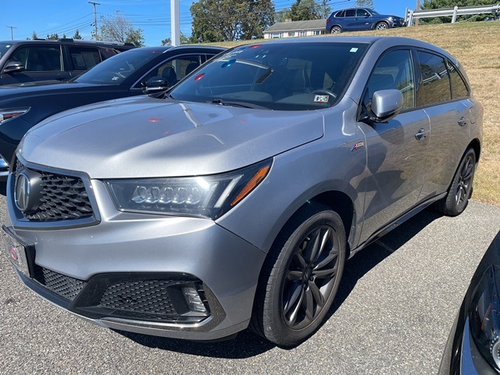 2019 Acura MDX Technology A-Spec photo 3