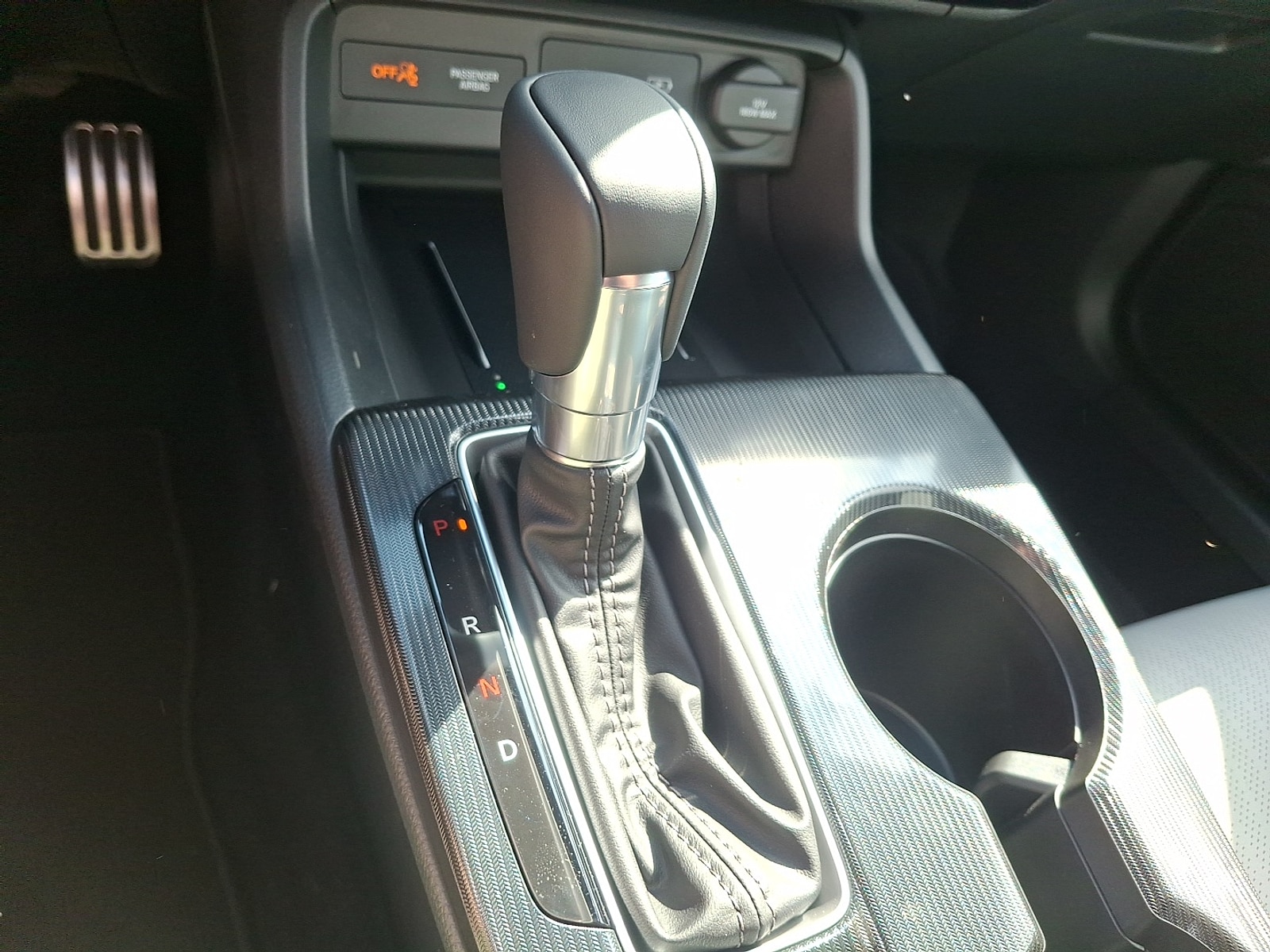 2025 Honda Civic Hatchback Sport Touring - Photo 11