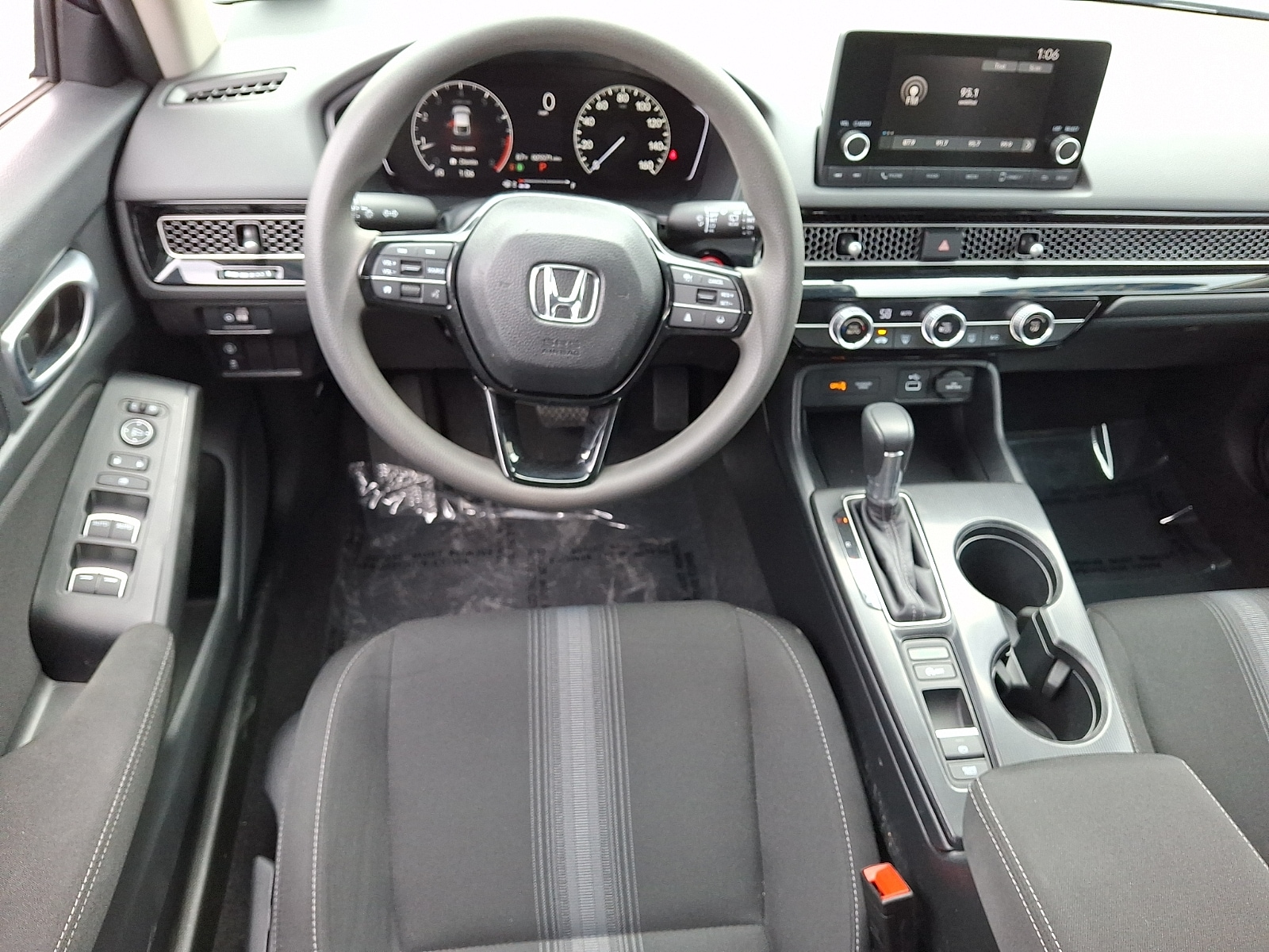 2023 Honda Civic Hatchback LX - Photo 13