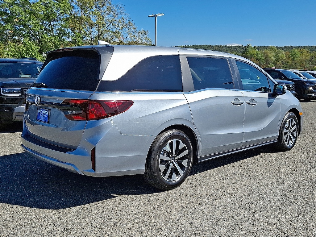 New 2026 Honda Odyssey EX-L Van Passenger