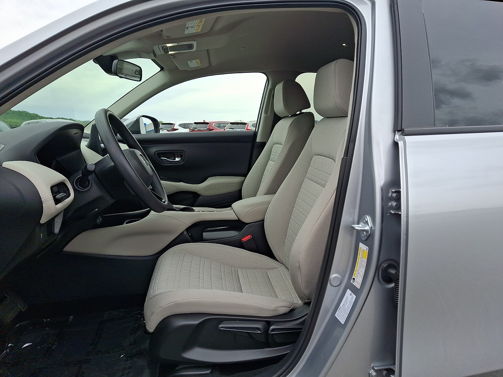 2026 Honda HR-V LX - Photo 13