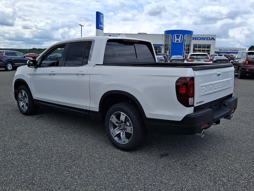 New 2026 Honda Ridgeline RTL Truck Crew Cab