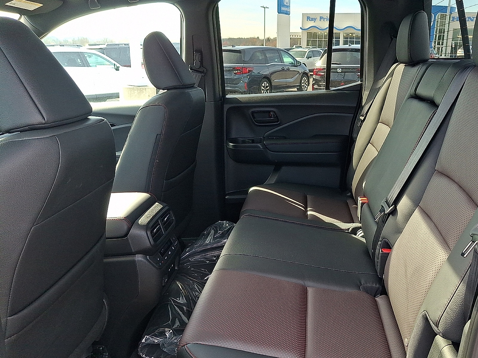 2026 Honda Ridgeline Black Edition - Photo 7